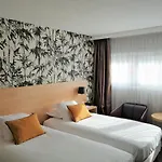 Paris Cdg Airport فندق 4*