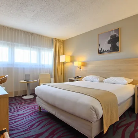 Hotel Paris Cdg Airport 4*