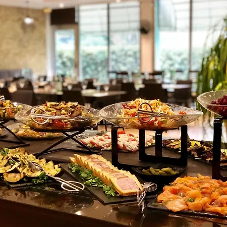 Paris Cdg Airport 4*