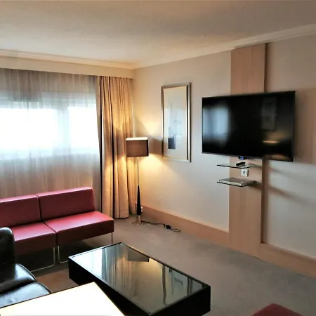 Hotell Paris Cdg Airport 4*