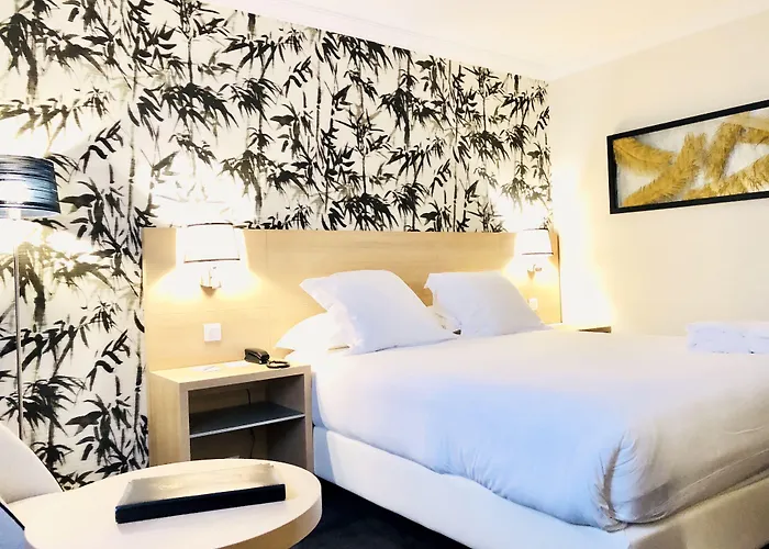 Paris Cdg Airport رواسي أو فرانس