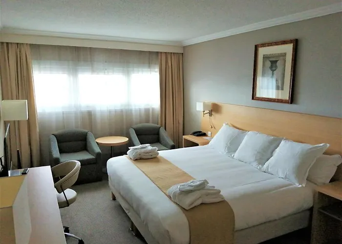 فندق Paris Cdg Airport 4*